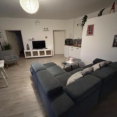 Rundes Mit Guten Anbindungen Apartman *