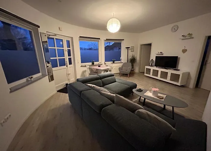 Rundes Mit Guten Anbindungen Appartement Duisburg